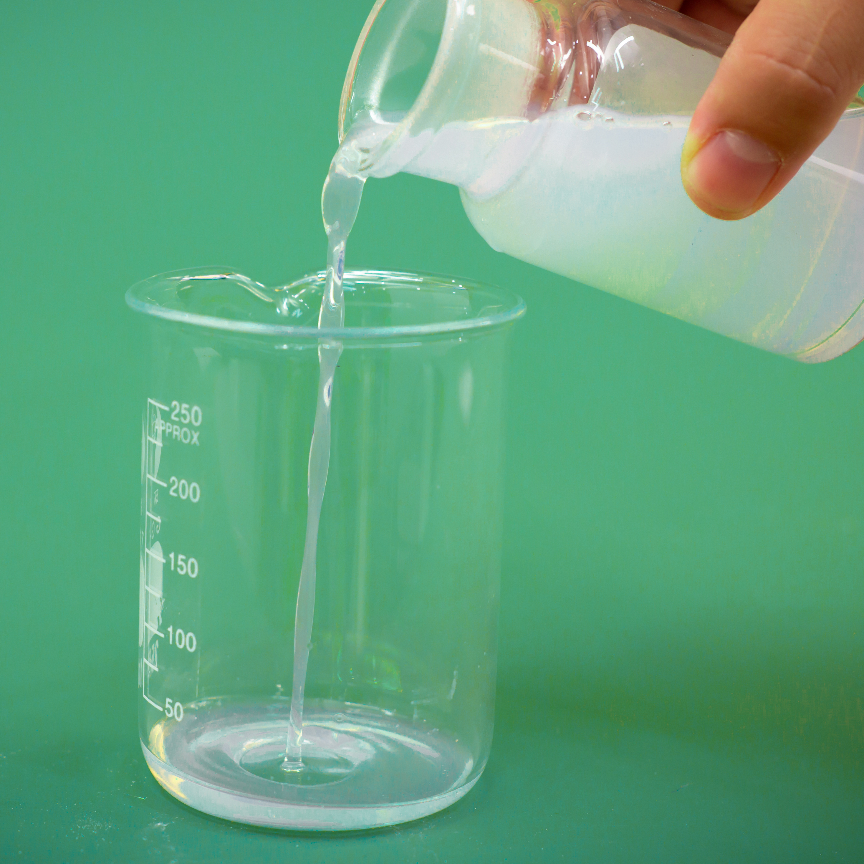 Bio-SAH™CA302 Polymeres Carbodiimid-Anti-Hydrolyse-Vernetzungsmittel für den Lederbereich